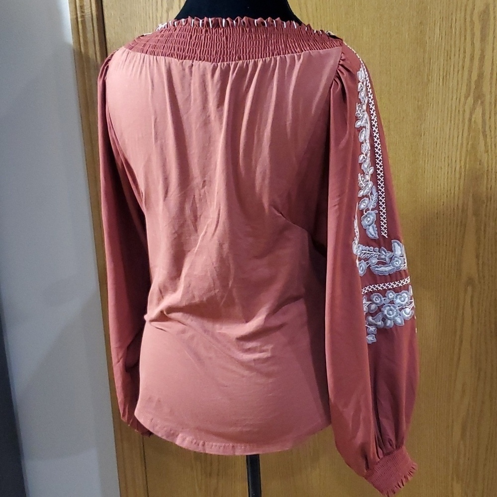 Gimmicks balloon sleeve embroidery boho rust orange smocked top - Picture 6 of 9